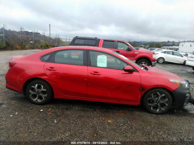 3KPF24AD7KE043998 KIA Forte Lxs