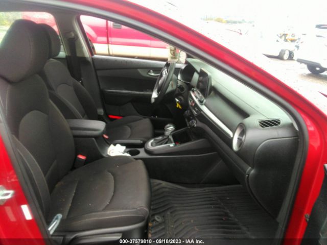 3KPF24AD7KE043998 KIA Forte Lxs