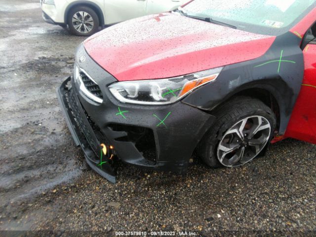 3KPF24AD7KE043998 KIA Forte Lxs
