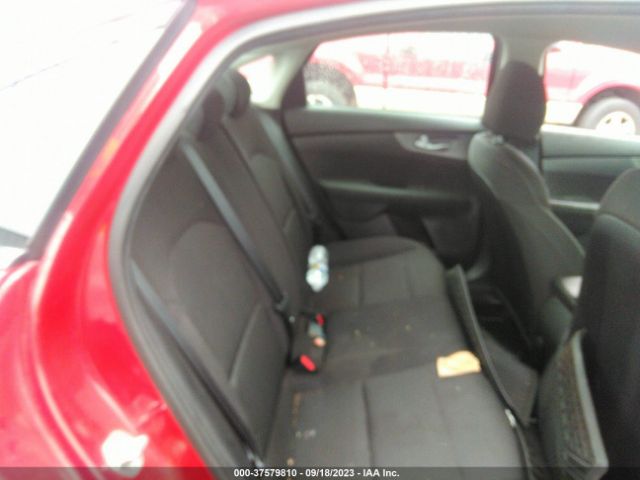 3KPF24AD7KE043998 KIA Forte Lxs