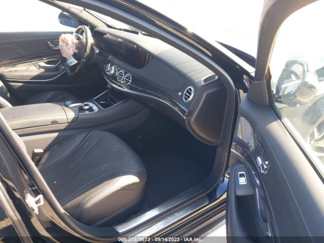 WDDUG8GB2JA395545 Mercedes-Benz S-class S 560