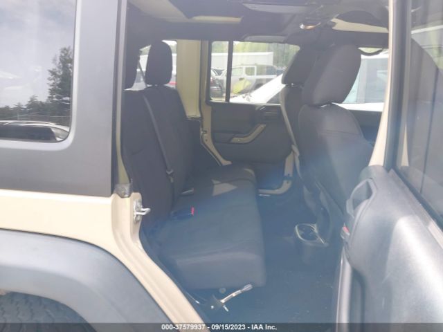 1C4BJWDG5GL230206 Jeep Wrangler Unlimited Sport