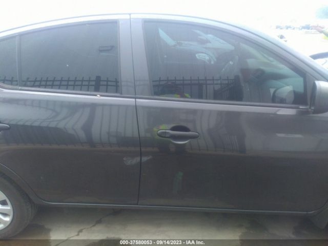 3N1CN7AP3FL835947 Nissan Versa S Plus