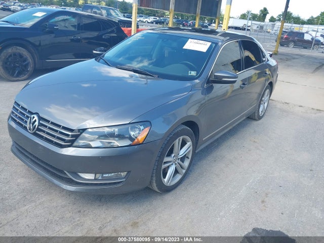 2013 VOLKSWAGEN PASSAT TDI SE W/SUNROOF & NAV VIN: 1VWBN7A39DC075891