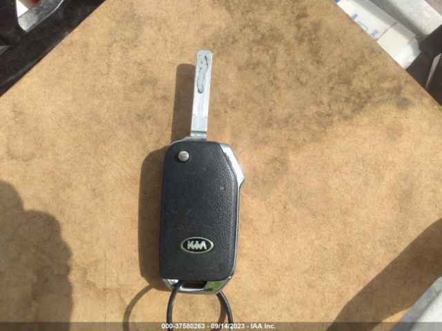 3KPF24ADXME347958 KIA Forte Lxs