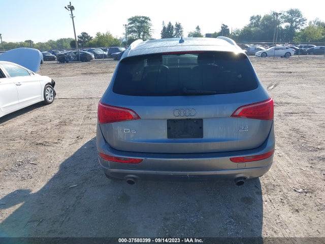 2010 AUDI Q5 3.2 PREMIUM VIN: WA1VKAFP1AA058392