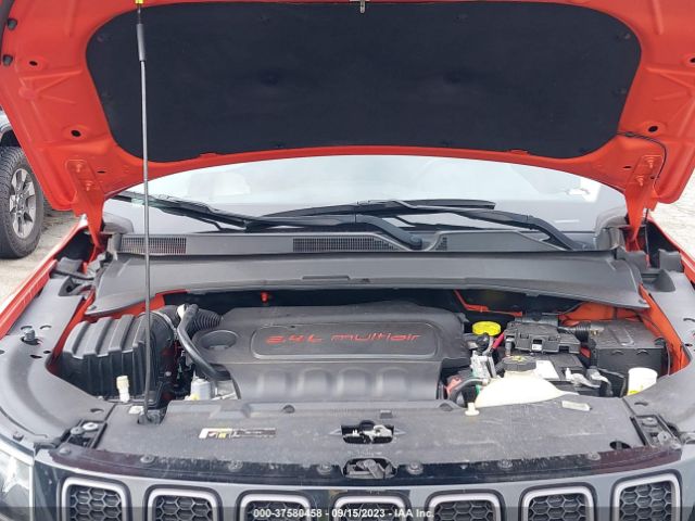 3C4NJDDB9JT201342 Jeep Compass Trailhawk