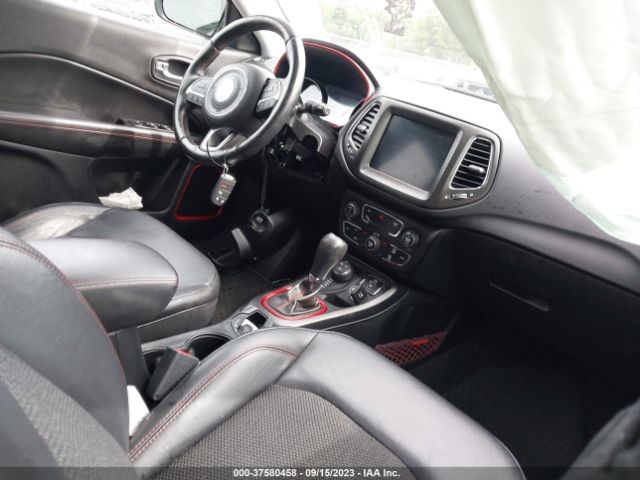 3C4NJDDB9JT201342 Jeep Compass Trailhawk