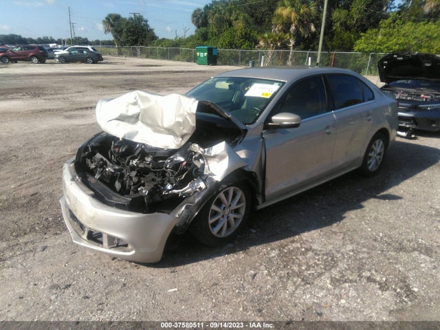 2013 VOLKSWAGEN JETTA SEDAN SE W/CONVENIENCE VIN: 3VWDX7AJ8DM232732