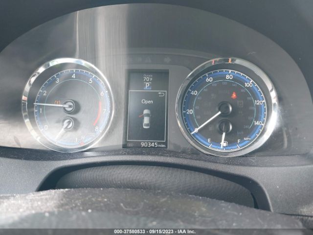 2T1BURHE3HC828594 Toyota COROLLA SE
