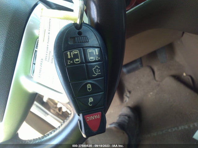 2014 CHRYSLER TOWN & COUNTRY TOURING VIN: 2C4RC1BG7ER270693