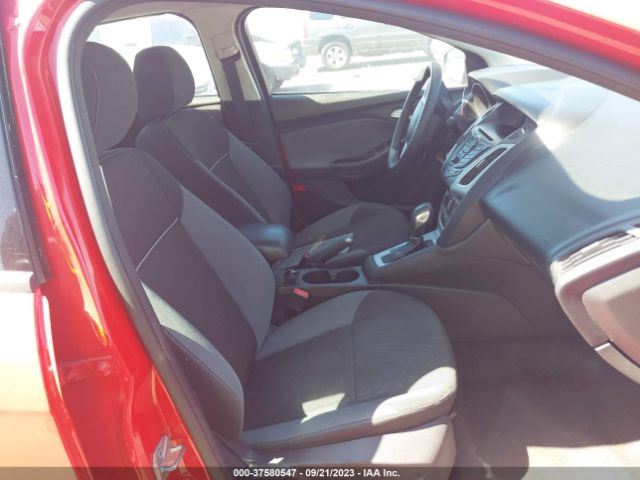 1FADP3F28EL123810 Ford FOCUS SE