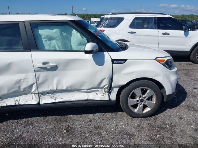 KIA Soul Base 2018 KNDJN2A27J7605806 Image 13