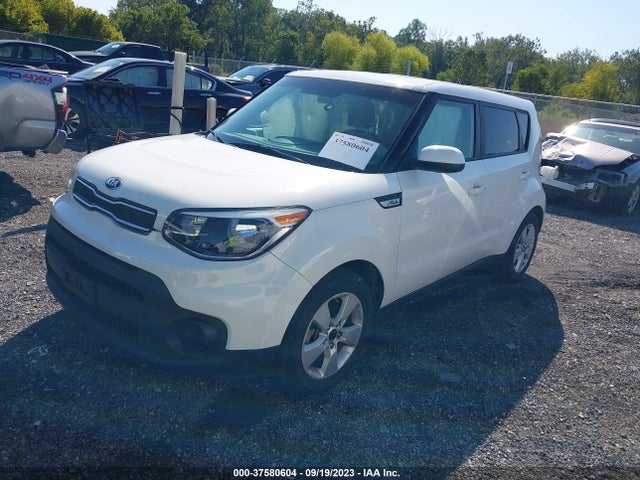 KIA Soul Base 2018 KNDJN2A27J7605806 Image 2