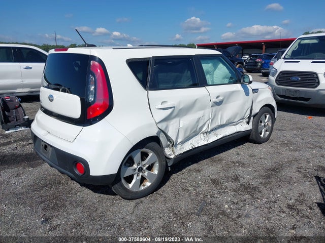 KIA Soul Base 2018 KNDJN2A27J7605806 Image 4