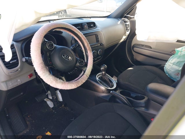 KIA Soul Base 2018 KNDJN2A27J7605806 Image 5