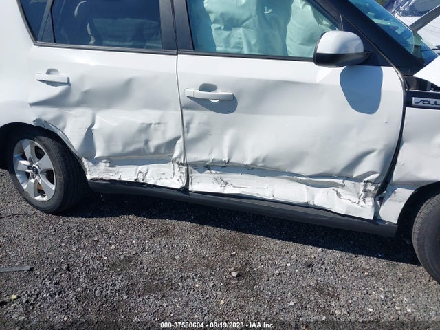 KIA Soul Base 2018 KNDJN2A27J7605806 Image 6