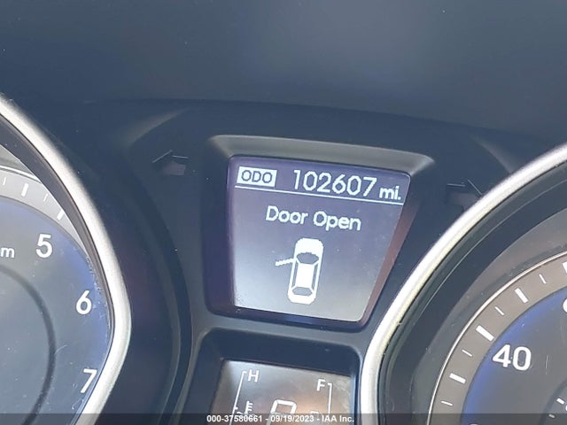 2014 HYUNDAI ELANTRA GT VIN: KMHD35LH0EU201917
