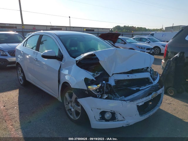 2015 1G1JE5SBXF4103115 main image