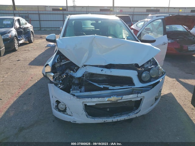 Chevrolet SONIC LTZ 2015 1G1JE5SBXF4103115 Image 6