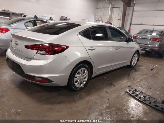 Hyundai ELANTRA SE 2019 5NPD74LF0KH416155 Image 4
