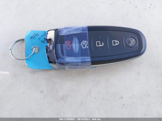 1FMCU9J96GUB02467 Ford Escape Titanium