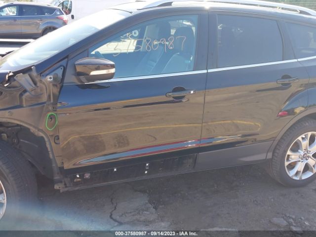 1FMCU9J96GUB02467 Ford Escape Titanium
