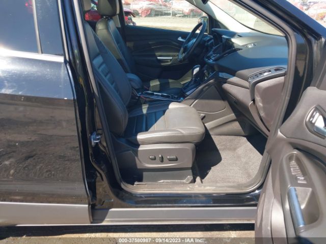 1FMCU9J96GUB02467 Ford Escape Titanium