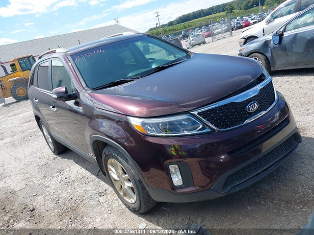 2015 KIA SORENTO LX VIN: 5XYKTDA70FG600832