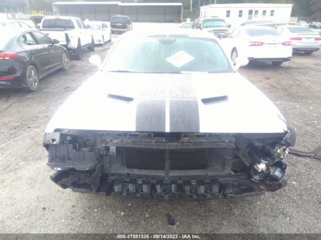 2C3CDZAG2GH236581 Dodge Challenger Sxt Plus