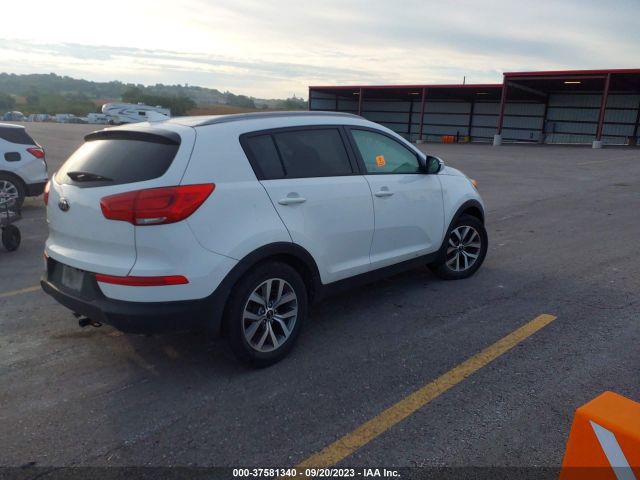 KNDPB3AC7E7600886 KIA Sportage Lx