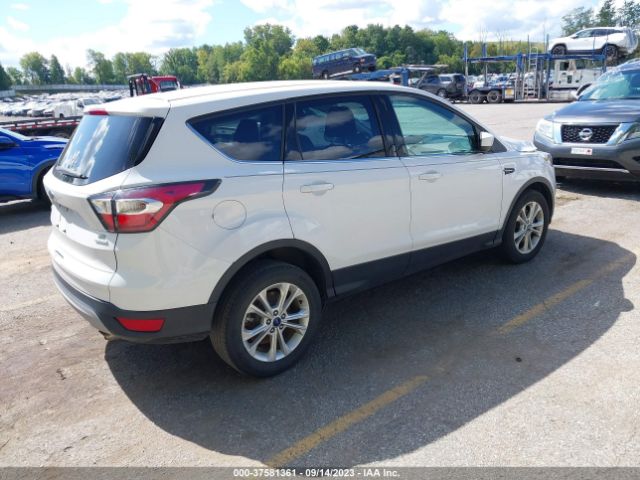 1FMCU0G9XHUA36705 Ford ESCAPE SE