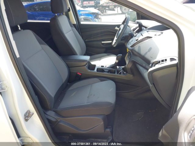 1FMCU0G9XHUA36705 Ford ESCAPE SE