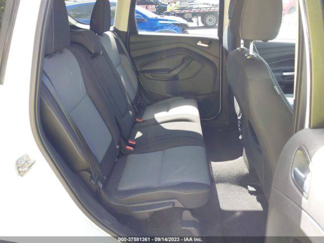 1FMCU0G9XHUA36705 Ford ESCAPE SE