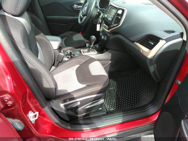 1C4PJMAB3EW187760 Jeep Cherokee Sport