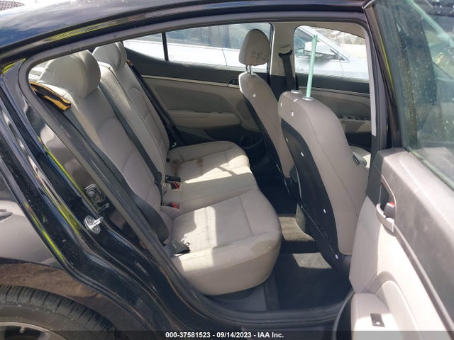Hyundai ELANTRA SEL 2018 5NPD84LF9JH340852 Image 8