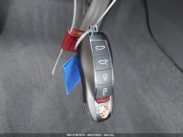 2022 PORSCHE 718 CAYMAN WP0AA2A83NS255450 Photo 10