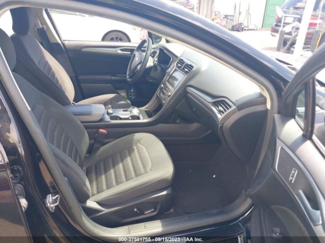 3FA6P0LU7KR185435 Ford Fusion Hybrid Se