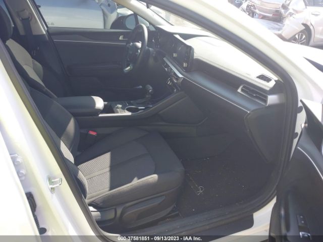 5XXG14J26PG189054 KIA K5 LXS