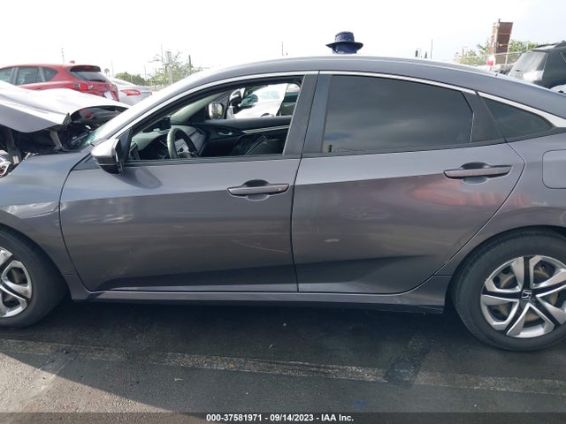 2018 HONDA CIVIC LX VIN: 2HGFC2F53JH609162