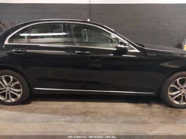 55SWF4KB3FU012537 Mercedes-Benz C 300 Sport 4matic/luxury 4matic/4matic