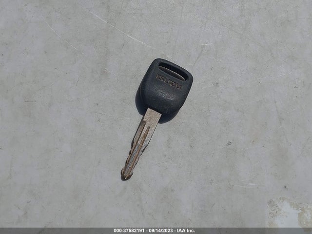 1998 ISUZU RODEO S/LS VIN: 4S2CM58W4W4338286
