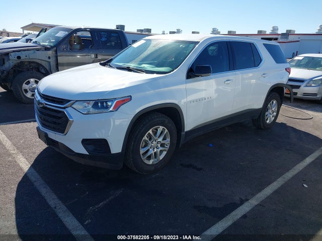 Chevrolet Traverse Ls 2018 1GNEVFKW6JJ271286 Image 2