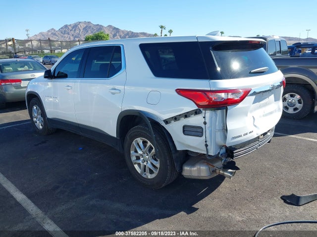 Chevrolet Traverse Ls 2018 1GNEVFKW6JJ271286 Image 3