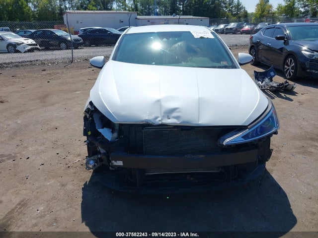 Hyundai ELANTRA SE 2020 5NPD74LF8LH503819 Image 12