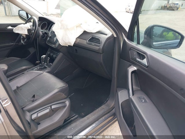 3VV3B7AX3JM005477 Volkswagen Tiguan Sel/se
