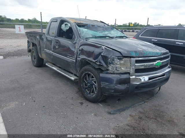 2010 CHEVROLET SILVERADO 1500 LT VIN: 1GCSCSE05AZ107935