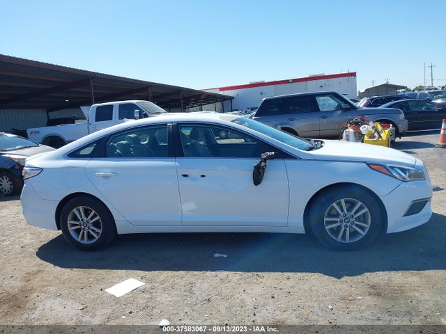 Hyundai SONATA SE 2016 5NPE24AF6GH366617 Image 13