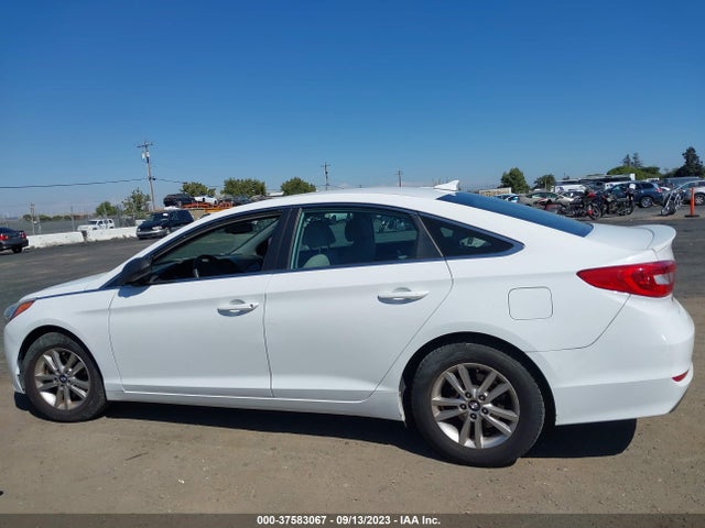Hyundai SONATA SE 2016 5NPE24AF6GH366617 Image 14