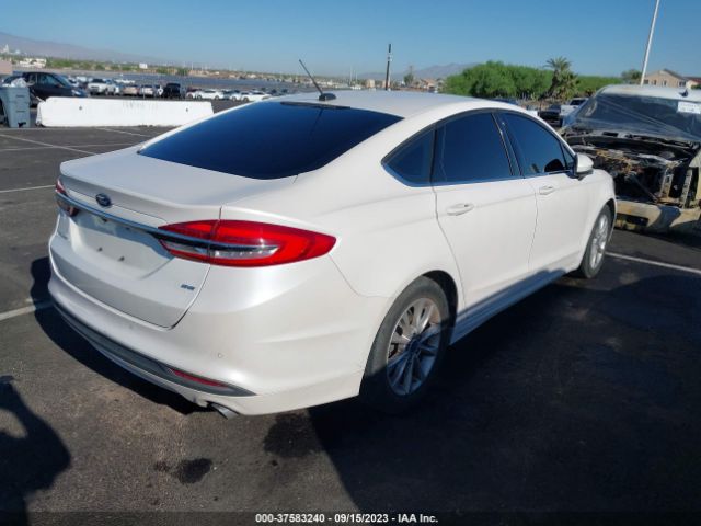 3FA6P0H73HR110517 Ford FUSION SE
